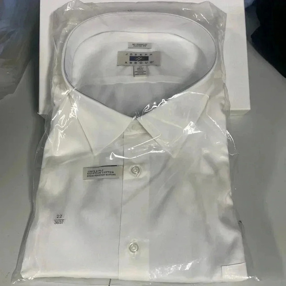 Joseph Abboud Other - Joseph abboud men’s button up dress shirt white size 22 36/37